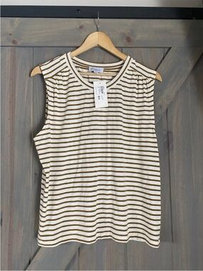 Women’s Evereve Lincoln Muscle Elevated Basic Tank
